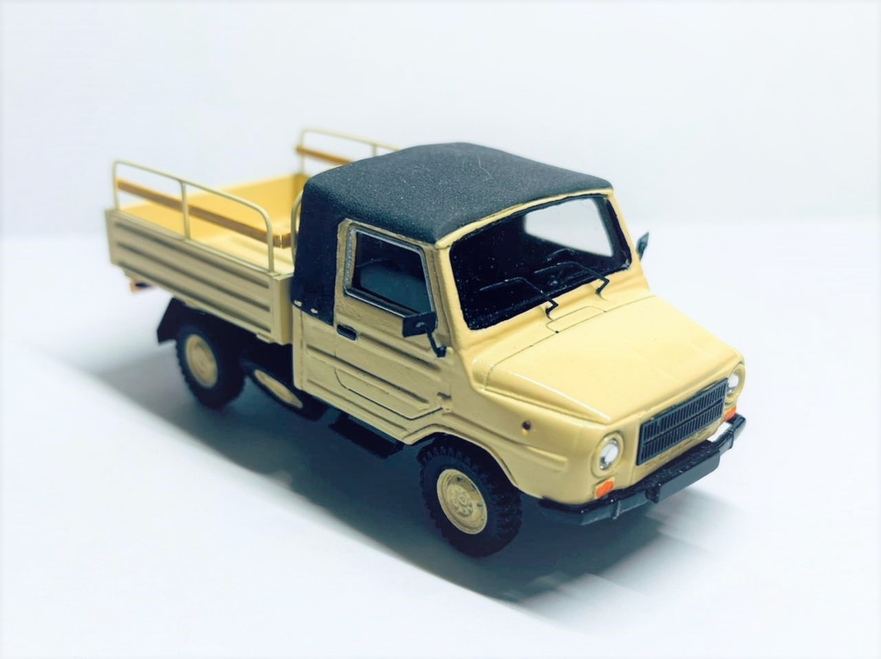 Luaz-13021 (send-yellow)